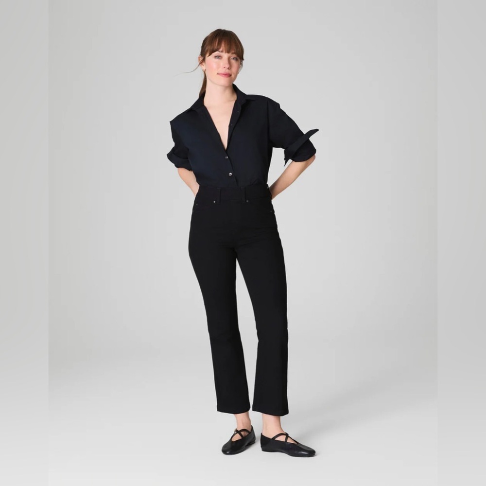 SPANXshape Original EveryWear Kick Flare Jeans -black- size small/petite - NWT